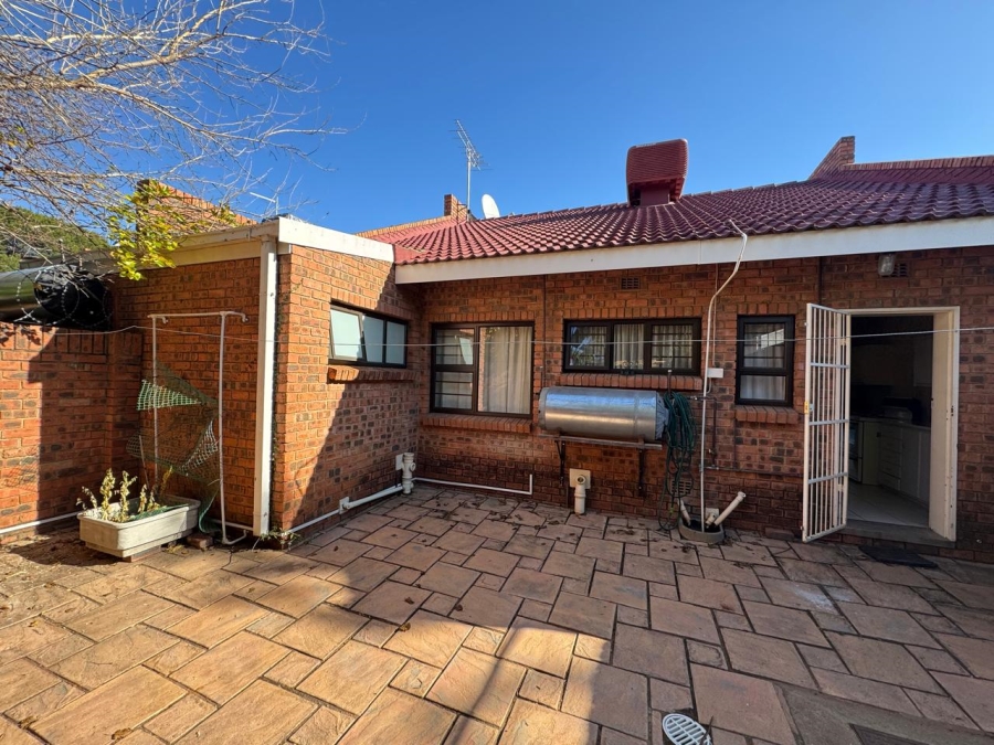 2 Bedroom Property for Sale in Memorial Road Area Northern Cape